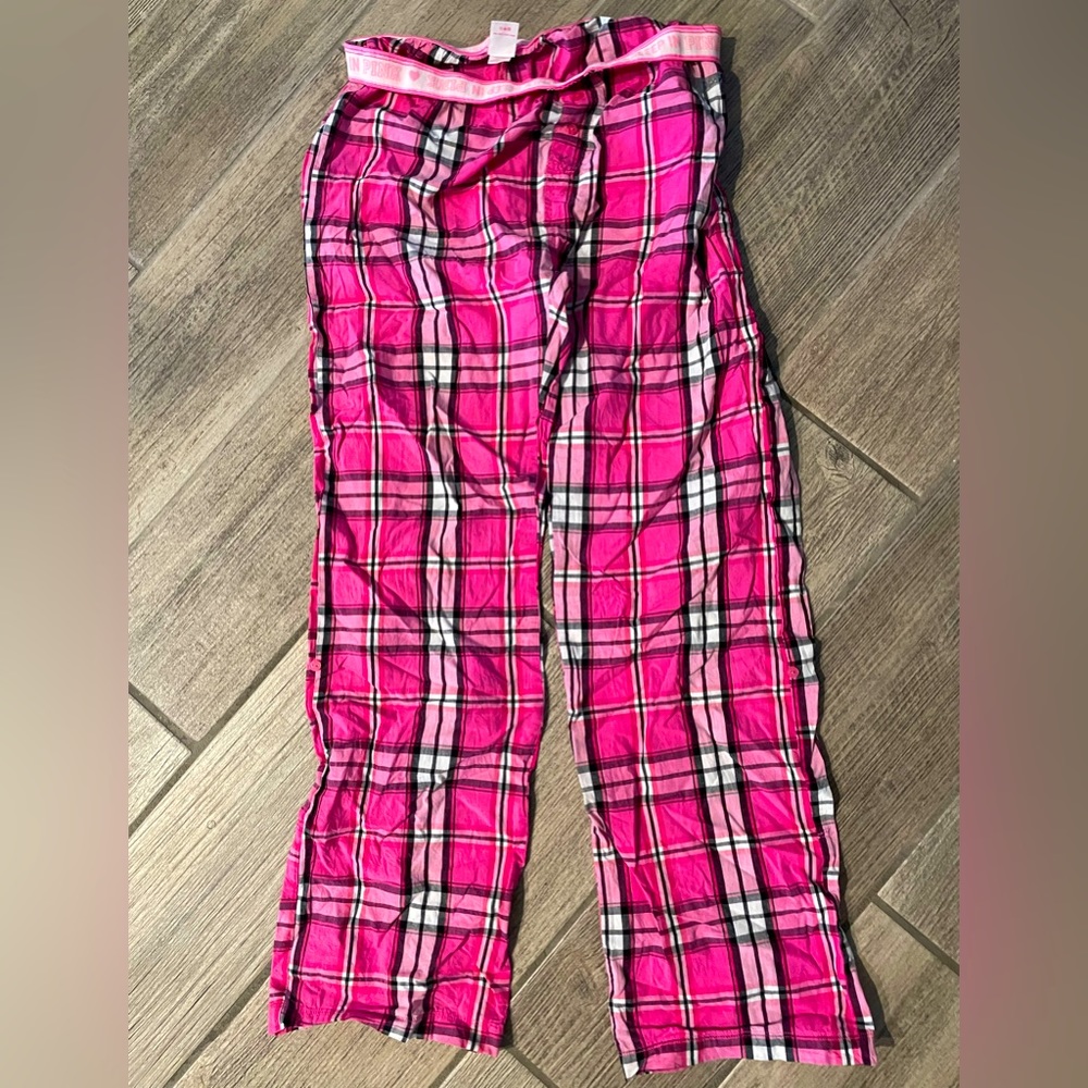 Victoria’s Secret Pink Plaid Pajama Bottoms Medium